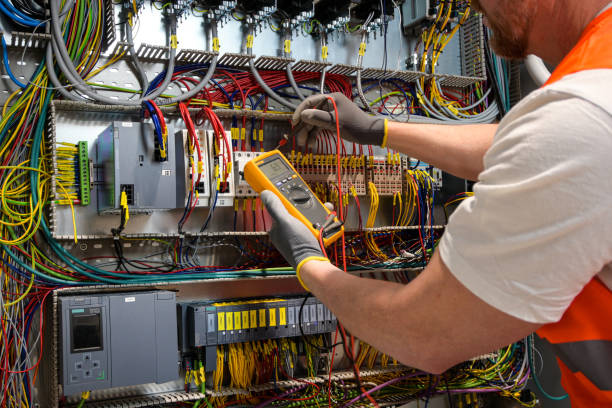 Best Circuit Breaker Repair  in Helmetta, NJ